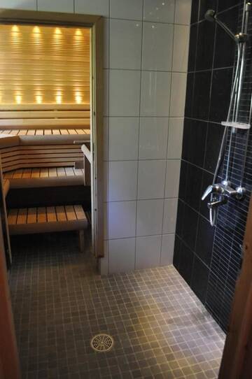 Фото номера Коттедж с сауной и 4 спальнями Дома для отпуска Hevossilta г. Форсса 16